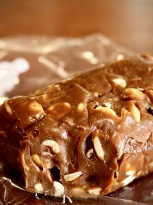 Doce de Leite Puxento com Amendoim. (295g)